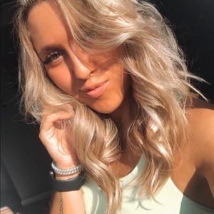 Meet your Posher, Danielle